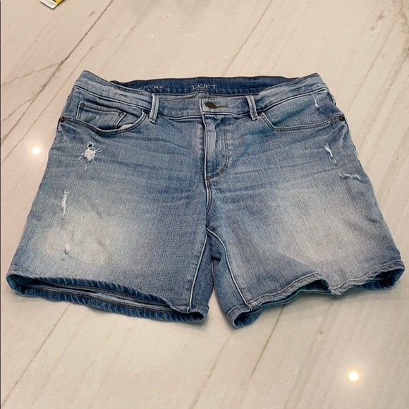 Ann Taylor Loft denim jean shorts - Picture 1 of 3